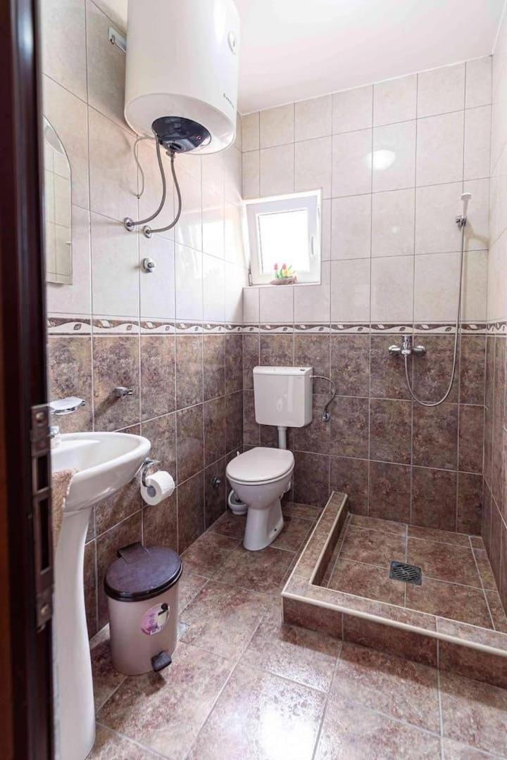 Apartmani Franeta บุดวา ภายนอก รูปภาพ