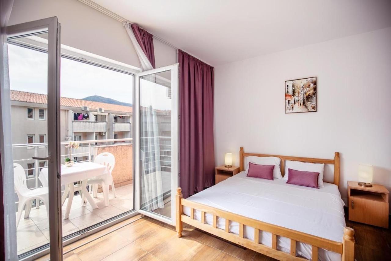 Apartmani Franeta บุดวา ภายนอก รูปภาพ